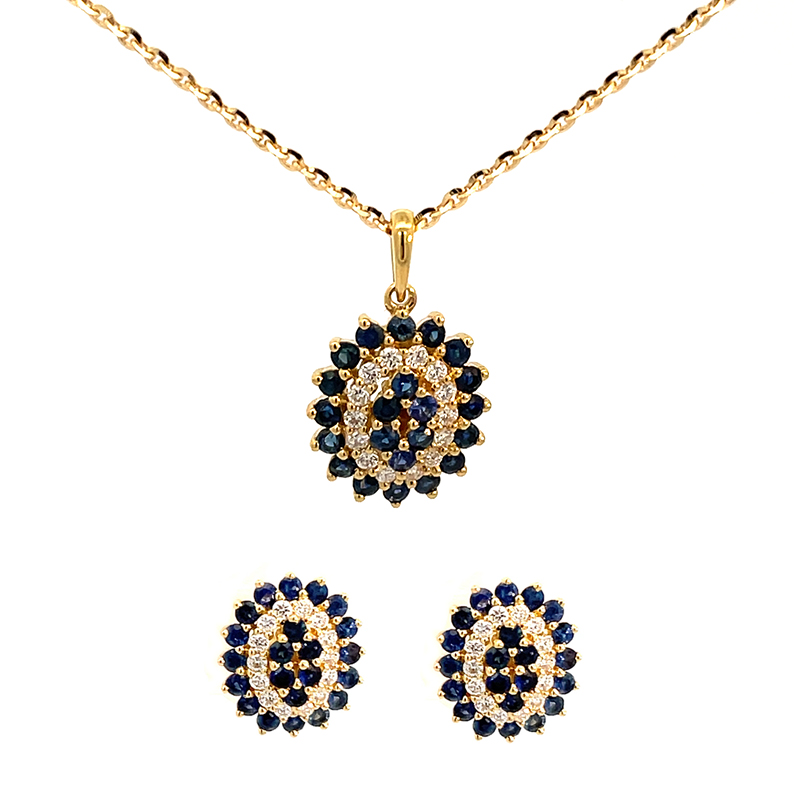 Oval Pendant Set Sapphire, Diamond in 18K Gold